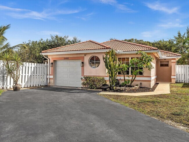 Building Photo - 13400 NW 5th Ct