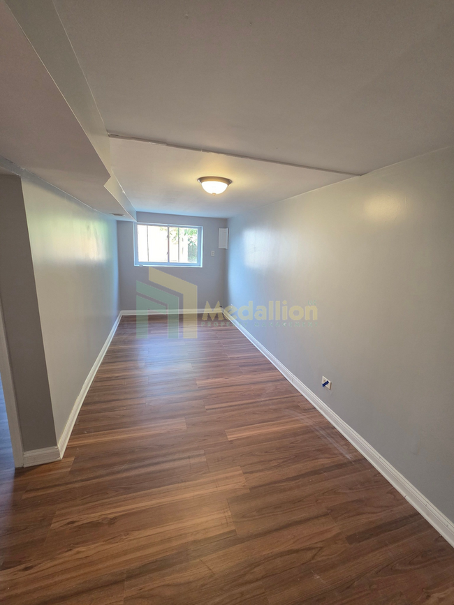 Building Photo - 1702 W Edmaire St