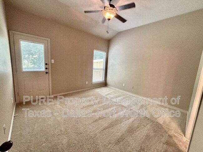 Building Photo - 1421 Piedmont Dr