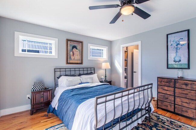 Building Photo - Fully Furnished