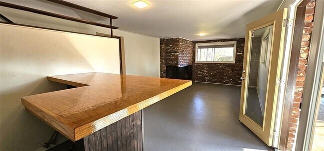 Building Photo - 1231 Cedar Park Pl