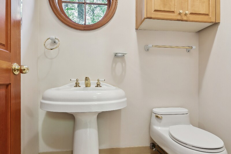 Building Photo - 8740 SW Birchwood Rd