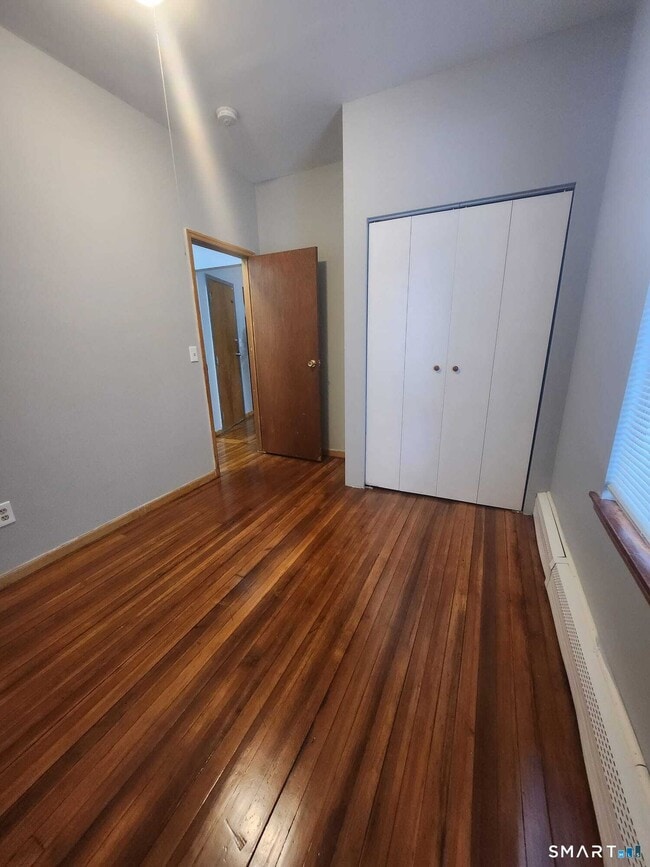 Building Photo - 31 Whitmore St