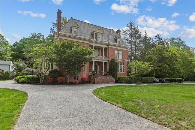 Primary Photo - 434 Bellevue Ave