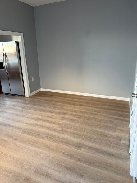 Building Photo - 189 Sheridan Ave