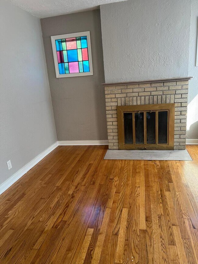 Building Photo - 438-155 155th St