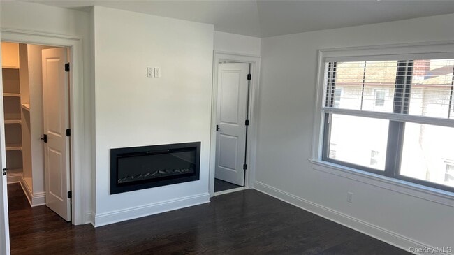 Building Photo - 40 Elmwood Ave