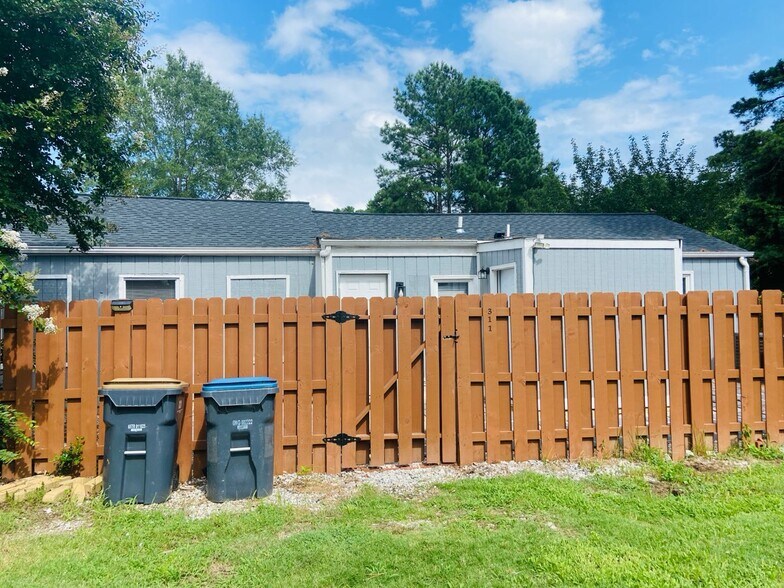 Fully Fenced Private Patio - 311 Penniman Rd