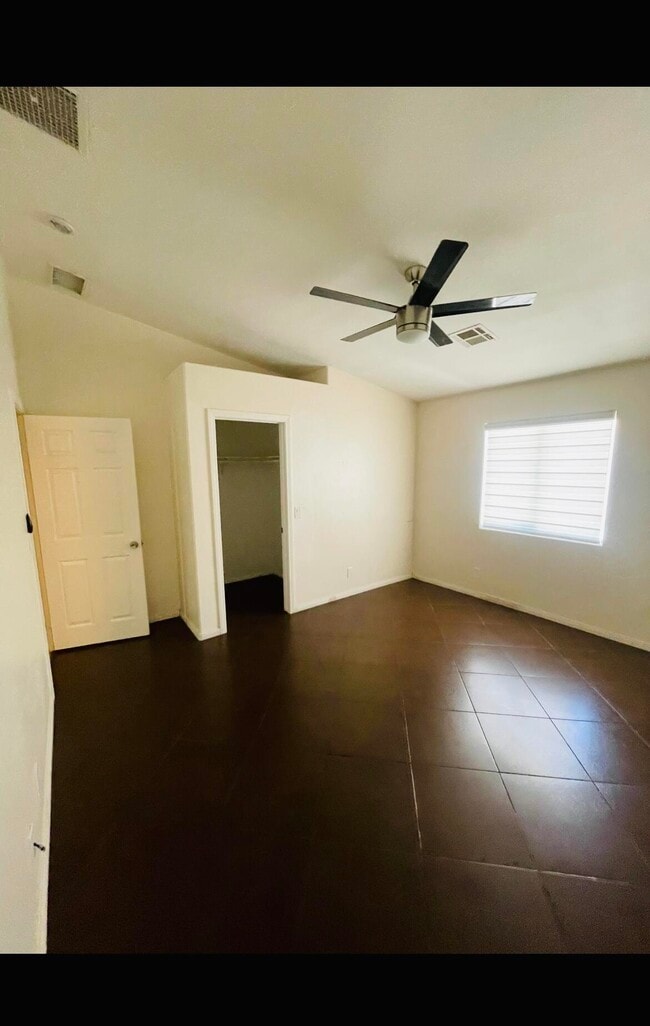 Building Photo - 13205 Santa Ysabel Dr