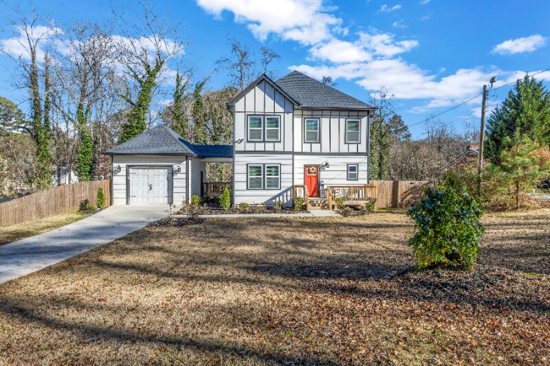 Building Photo - 1330 Adams Dr SW