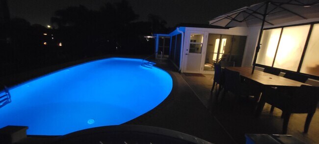 Building Photo - 1036 SW 26th Ave