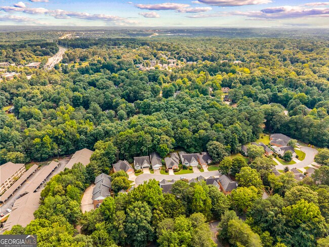 Building Photo - 245 Mallard Pointe Way