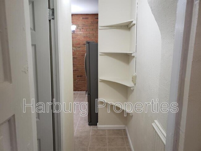 Building Photo - 1620 Grove St