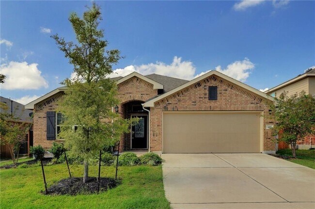Building Photo - 330 Briar Park Dr