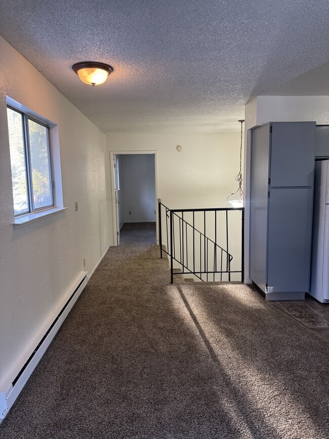 Building Photo - 1109 Sierra Blvd