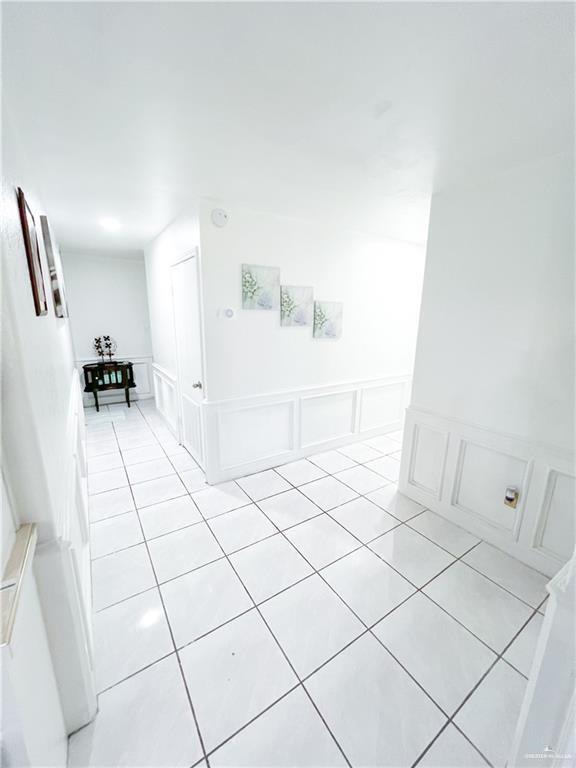 Building Photo - 23 Western Rd