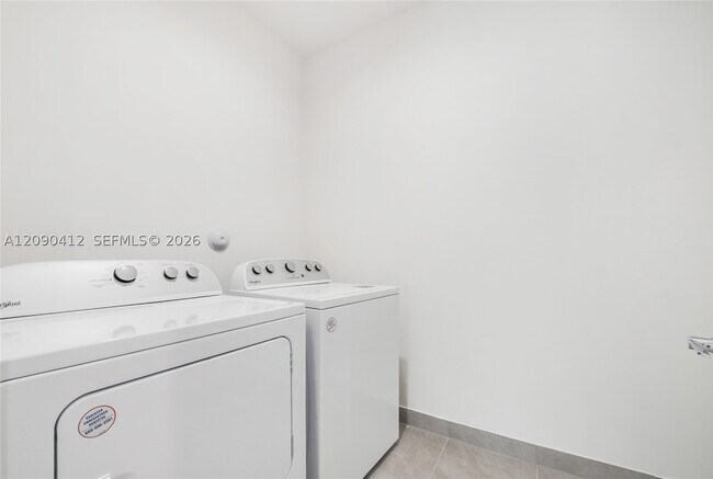 Building Photo - 4408 NW 80th Ave