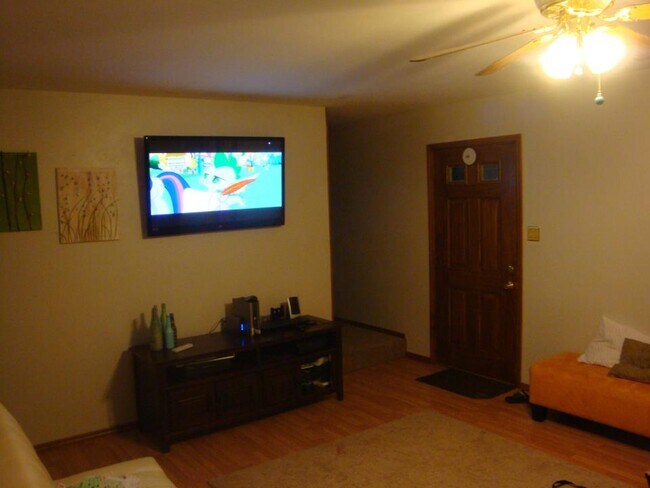 Building Photo - 1828 Marriott Ln