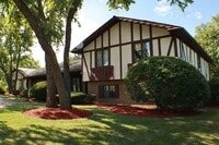 Building Photo - 44 Kingston Dr