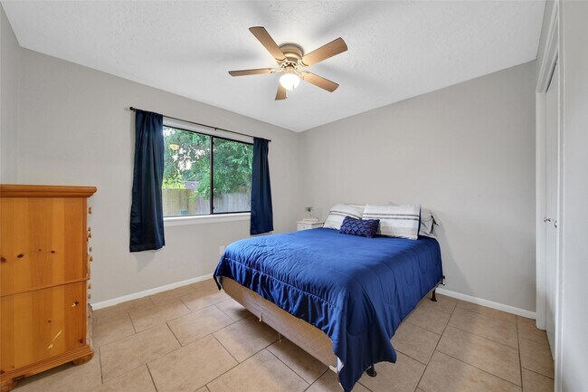 Building Photo - 31723 Ironwood Dr