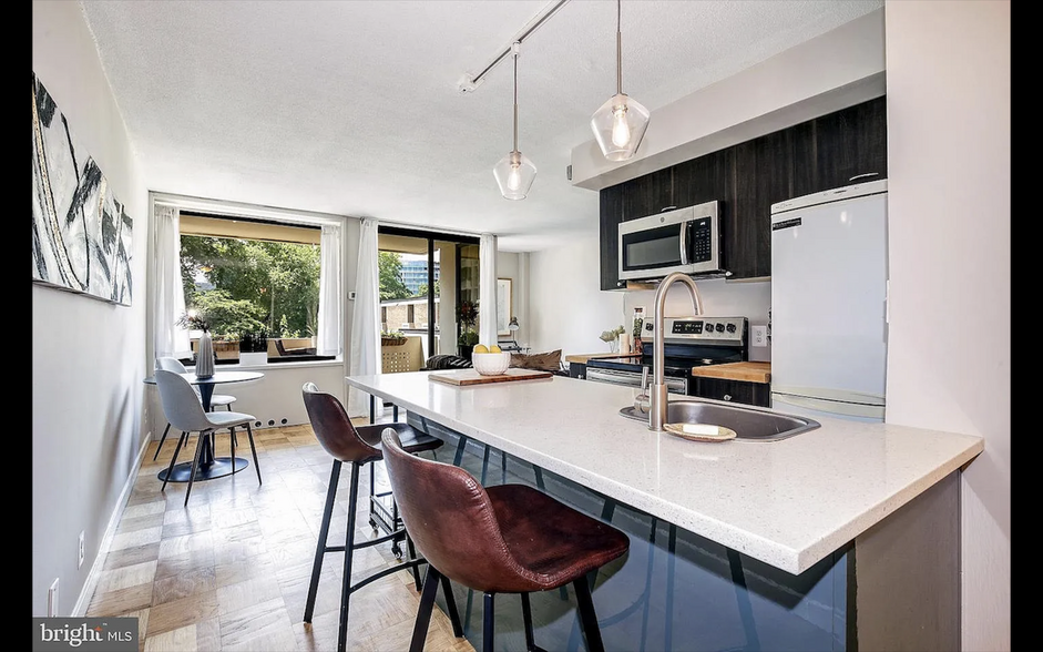 Primary Photo - 430 M St SW