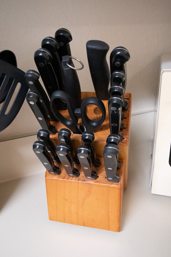 Building Photo - 1000 Cove Cay Dr