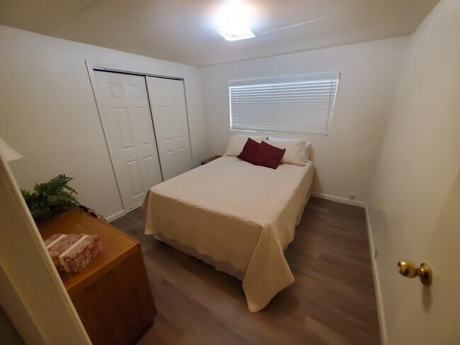 Building Photo - 7789 Mockingbird Dr