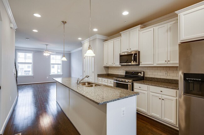 Building Photo - Glen Burnie, MD