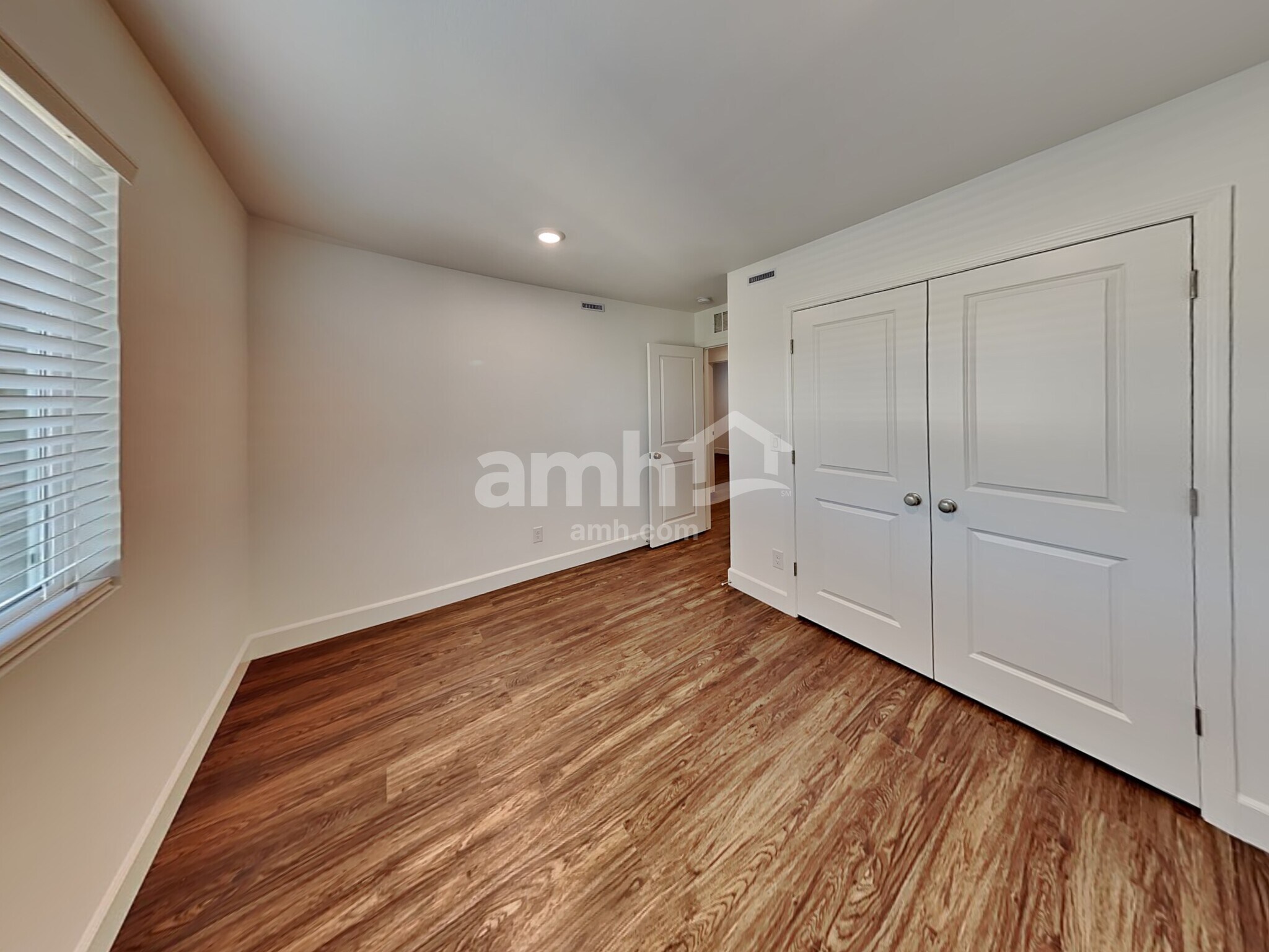 Building Photo - 10020 Spire St