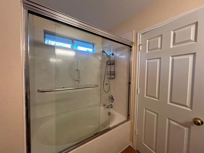 Building Photo - 120 Salado Dr