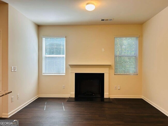 Building Photo - 44 Chastain Cir