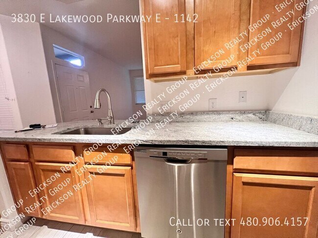 Building Photo - 3830 E Lakewood Pkwy E