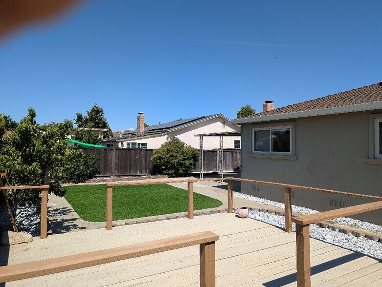 Building Photo - 32448 Edith Way