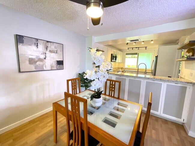 Building Photo - 500 Lunalilo Home Rd