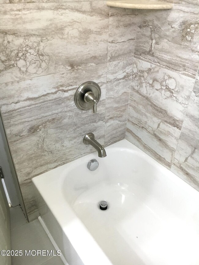 Building Photo - 32 Morrell St