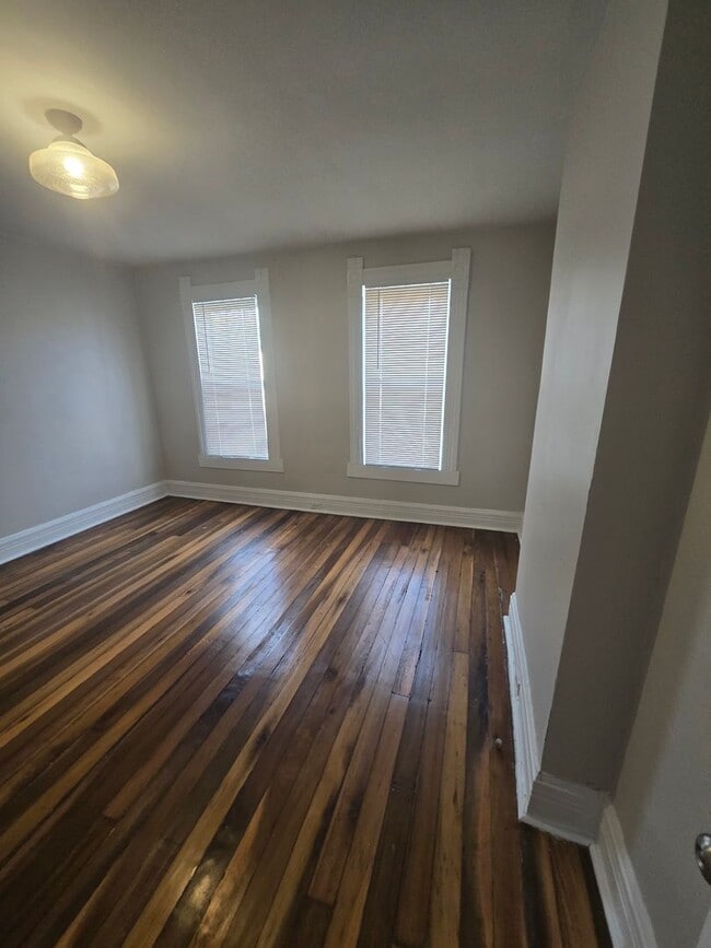 Building Photo - 41 N Guilford Ave