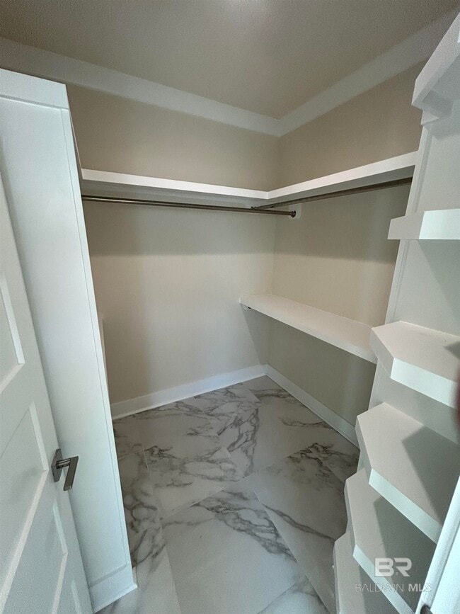 Building Photo - 5126 Pine Rd