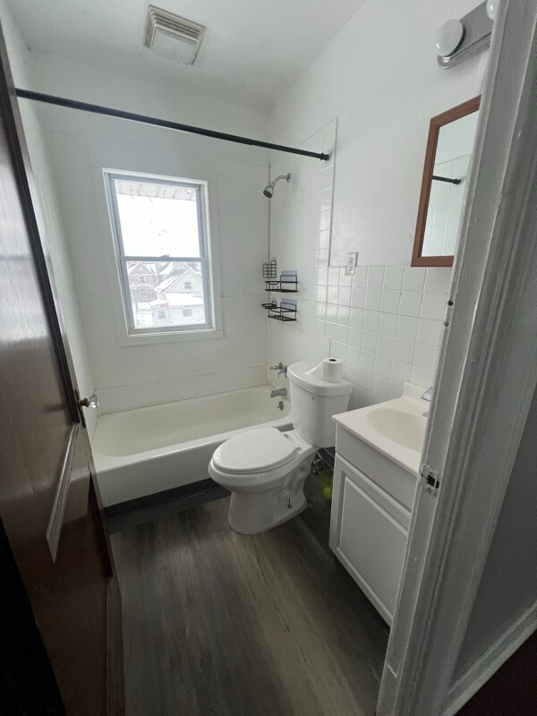 Building Photo - 2315 Liberty St