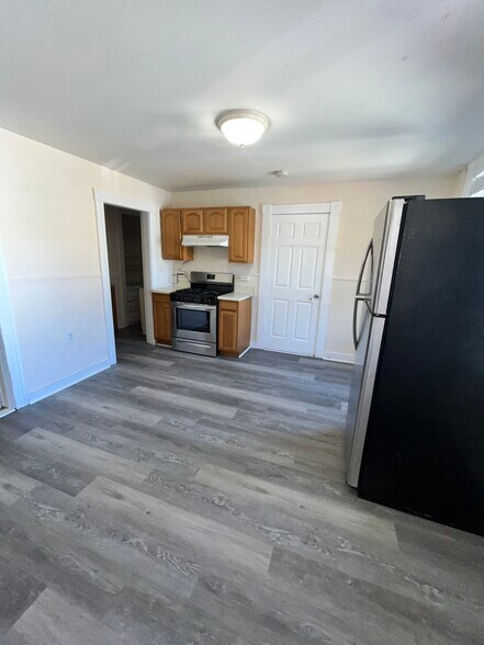 Building Photo - 27 Denmark St