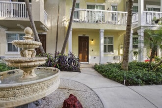 Building Photo - 101 E Coda Cir