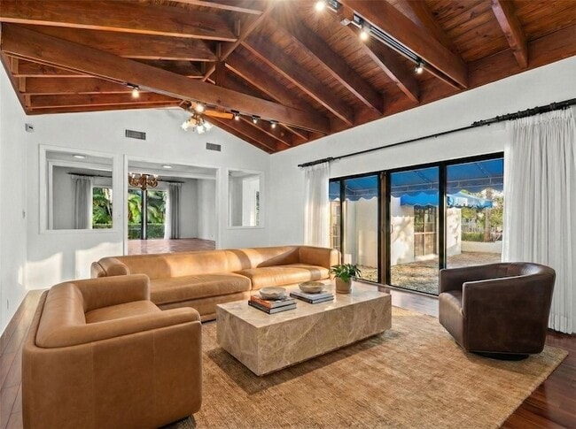 Building Photo - 1313 Ponce de Leon Dr