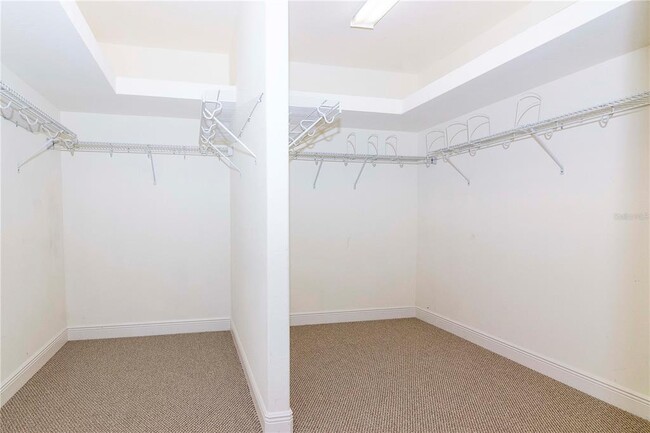 Building Photo - 4417 W Kensington Ave