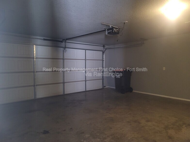 Building Photo - 2021 Ingalls Ln