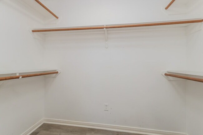 Building Photo - 16257 Sun View Ln