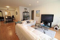 Building Photo - 9260 Bay Harbor Terrace