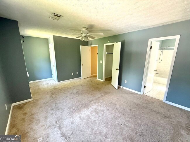 Building Photo - 2949 Governors Ct