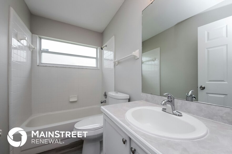 Building Photo - 1512 Oak Hill Trail