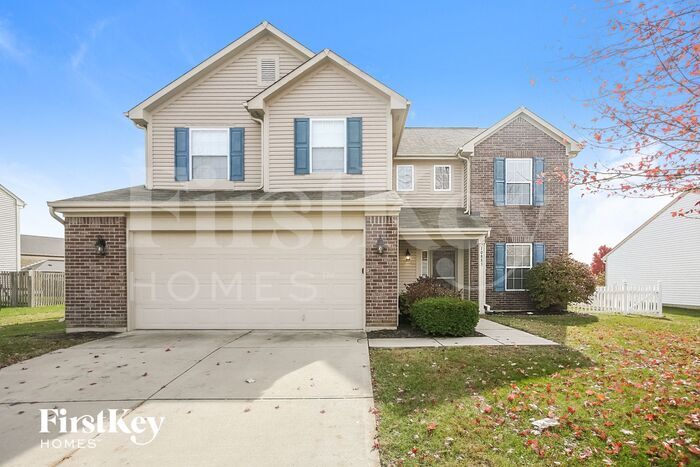 Primary Photo - 10883 Ashwood Dr