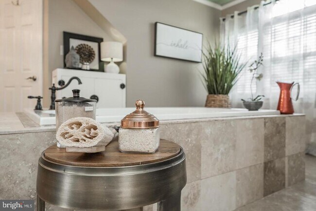 Building Photo - 1401 Windjammer Ct