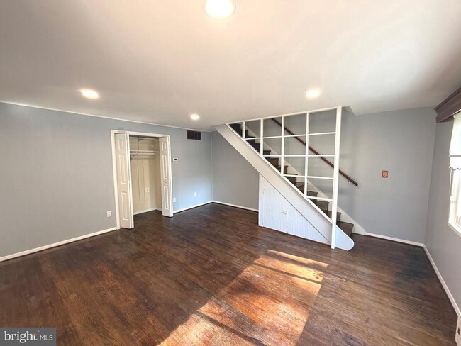 Building Photo - 10640 Ashby Pl